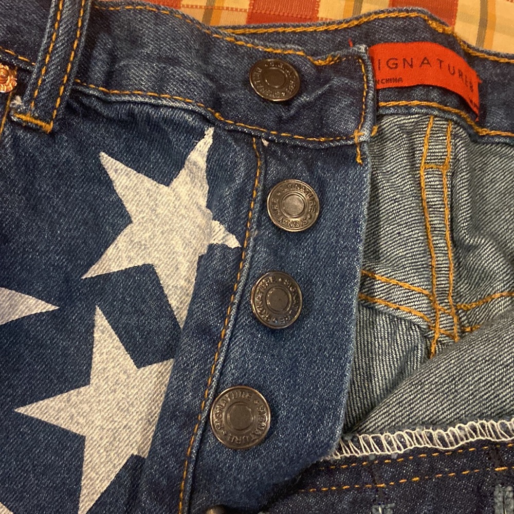 Denim shorts - Picture 7 of 8